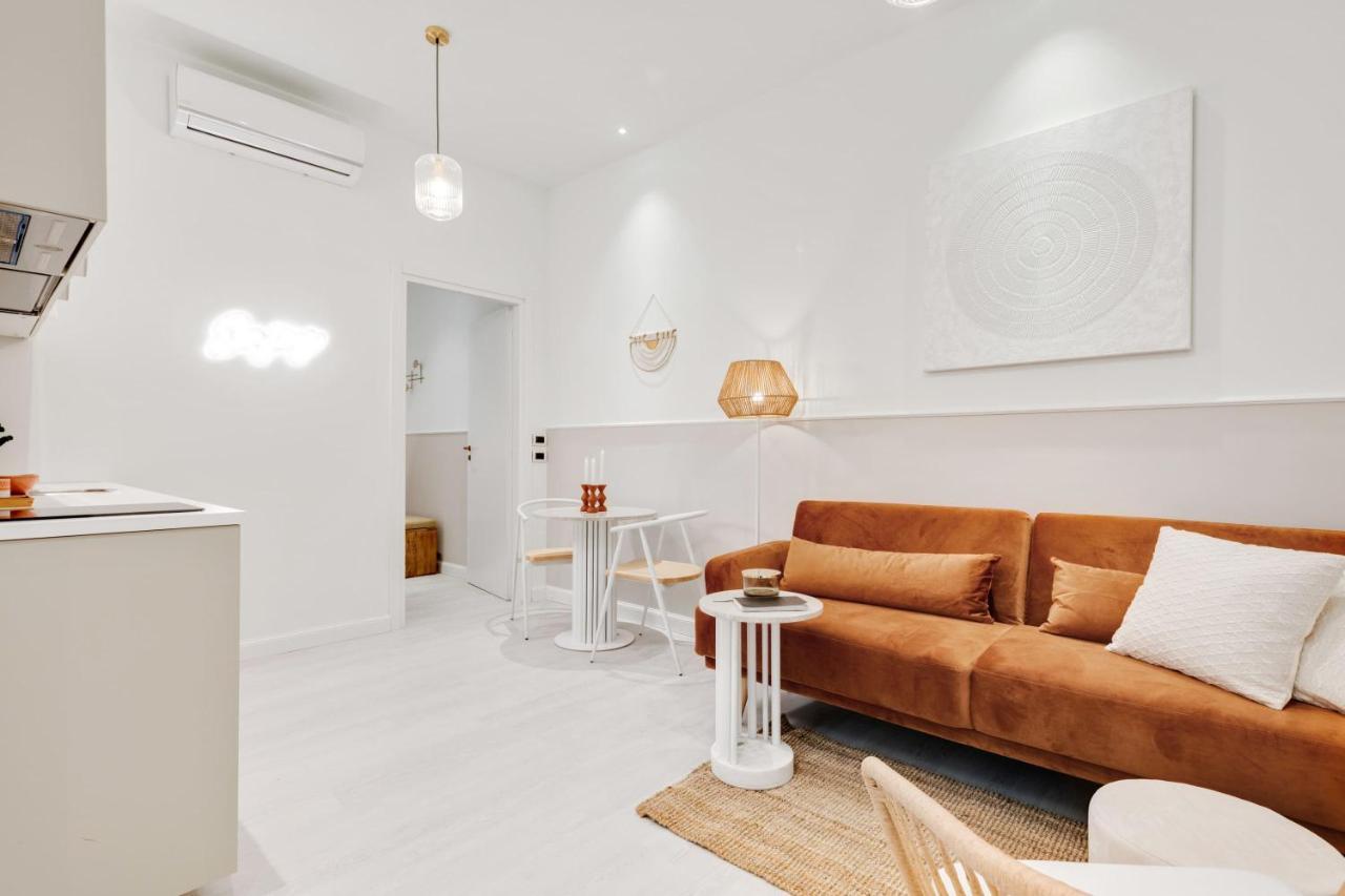 New And Design Flat In The Hearth Of
